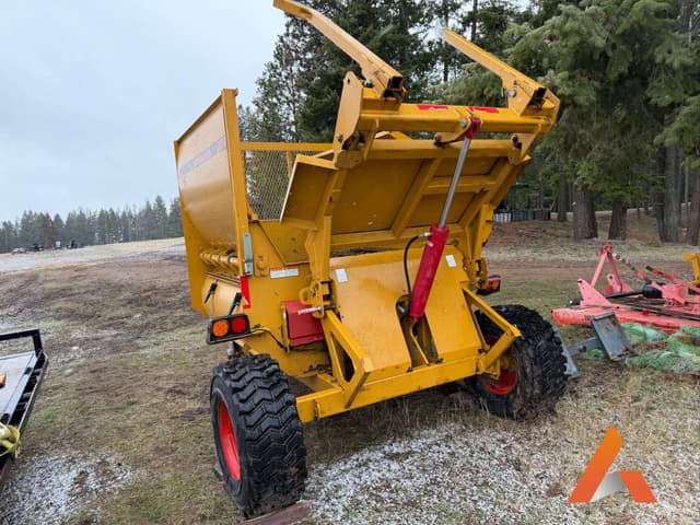 Image of Haybuster 2660 equipment image 2