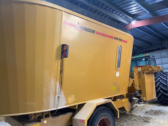 Image of Haybuster CMF-980 equipment image 3