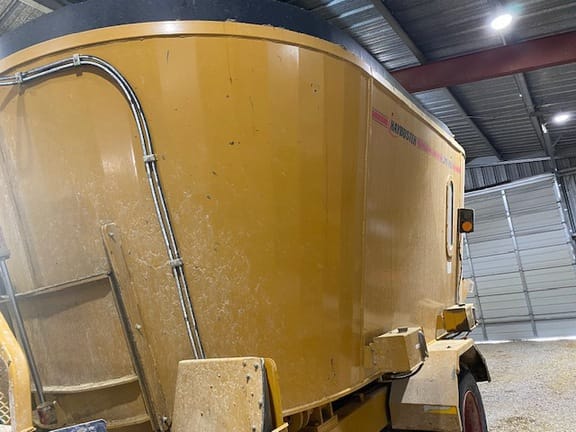 2018 Haybuster CMF-980 Equipment Image0