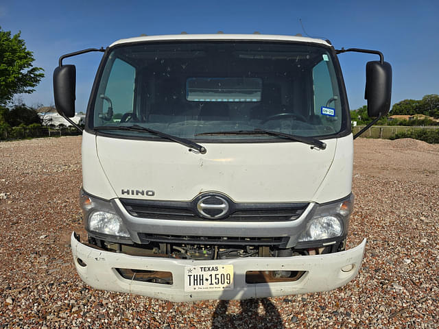 Image of Hino 195 equipment image 2