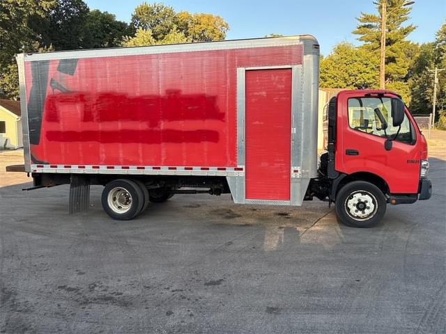 Image of Hino 195 equipment image 3
