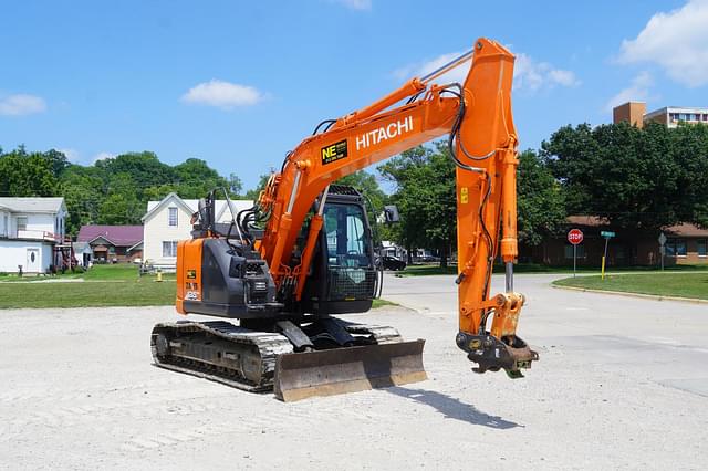 Image of Hitachi ZX135US-6 equipment image 4