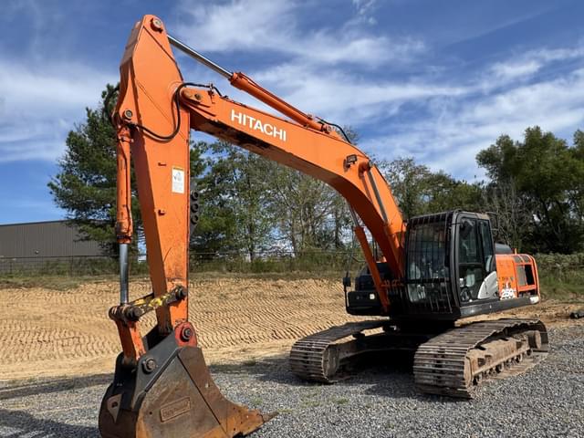 Image of Hitachi ZX250LC equipment image 1