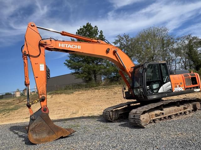 Image of Hitachi ZX250LC equipment image 2