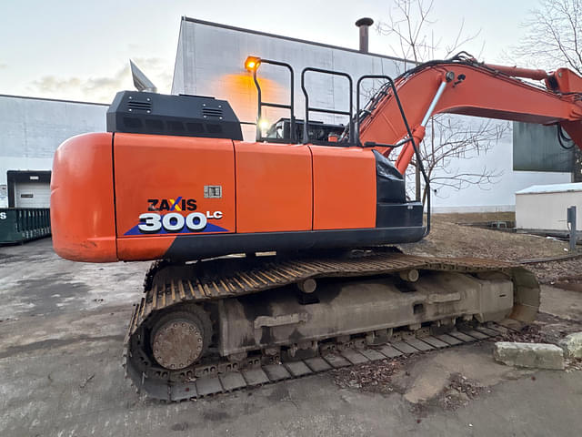 Image of Hitachi ZX300LC equipment image 2