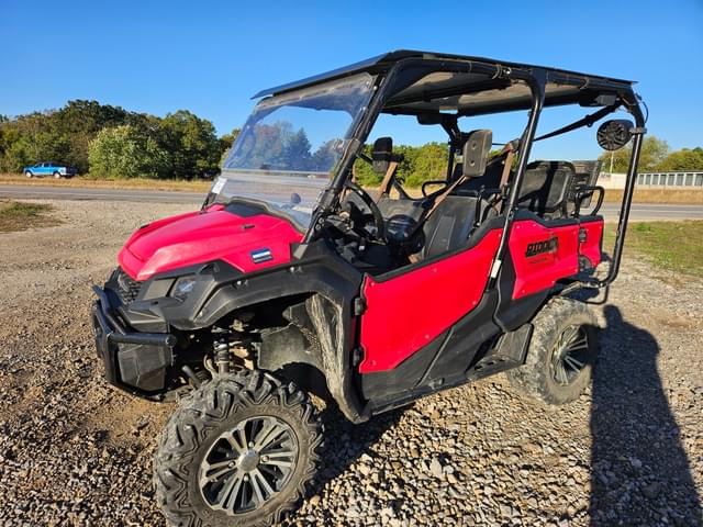 Image of Honda Pioneer 1000-5 equipment image 2