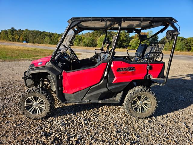 Image of Honda Pioneer 1000-5 equipment image 4