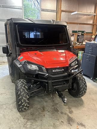 Image of Honda Pioneer 1000 equipment image 3