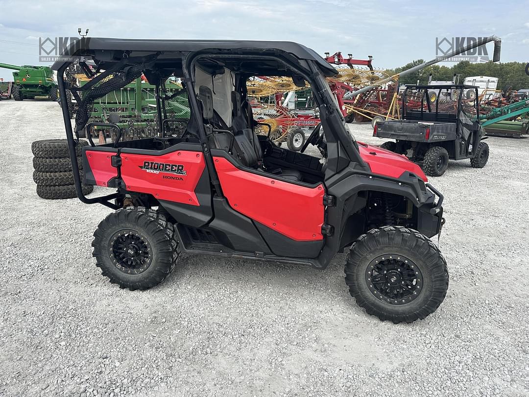 Image of Honda Pioneer 1000 Primary image