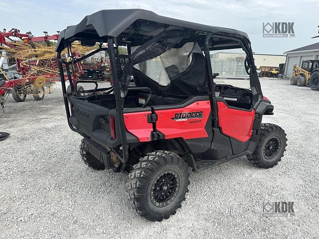 Image of Honda Pioneer 1000 equipment image 4