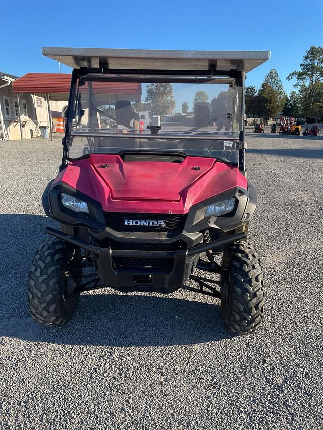 Image of Honda Pioneer 1000 equipment image 1