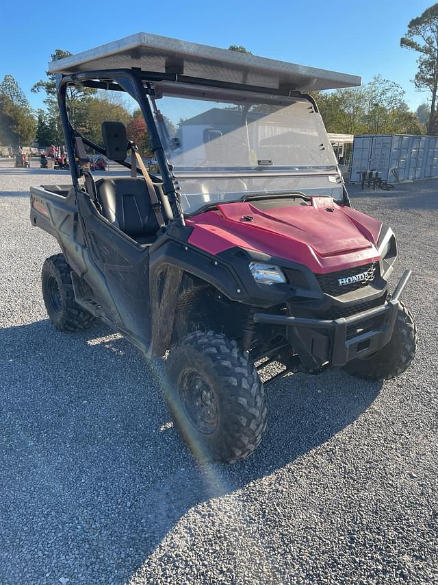 Image of Honda Pioneer 1000 equipment image 2