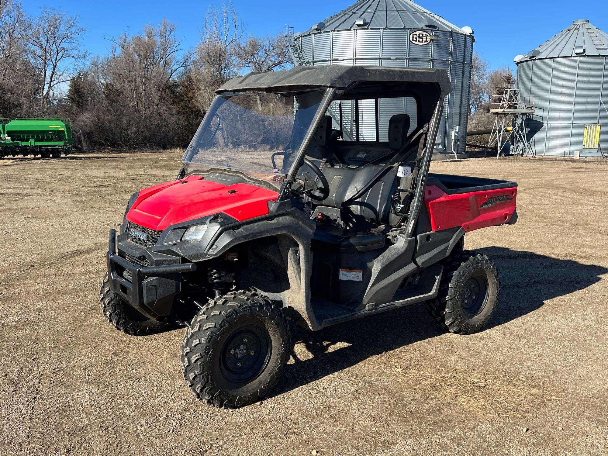 2018 Honda Pioneer 1000 EPS Equipment Image0