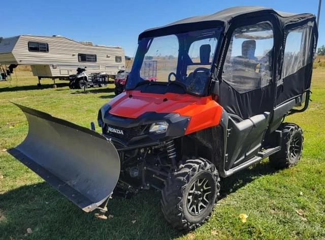 Image of Honda Pioneer 700 equipment image 1