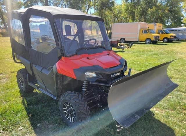 Image of Honda Pioneer 700 equipment image 2