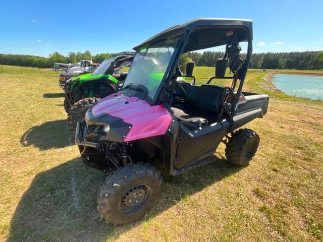 Image of Honda Pioneer 700 equipment image 2