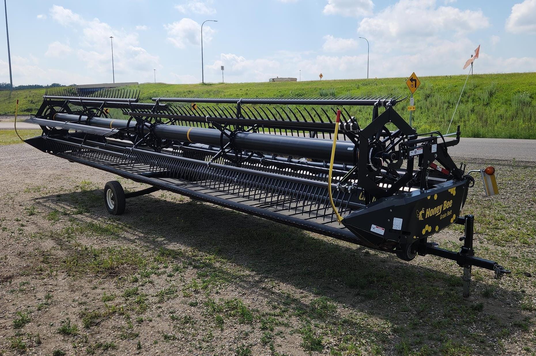 2018 Honey Bee SP36 Equipment Image0