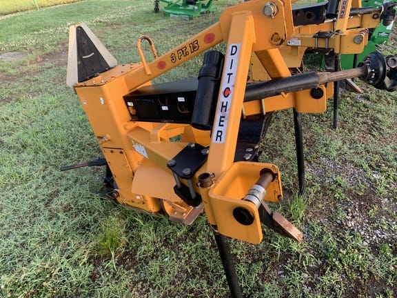 Main image Hurricane 3PT15