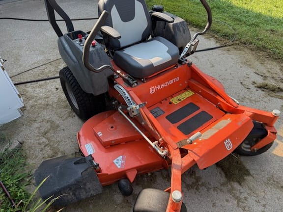 2018 Husqvarna MZ 61 Equipment Image0