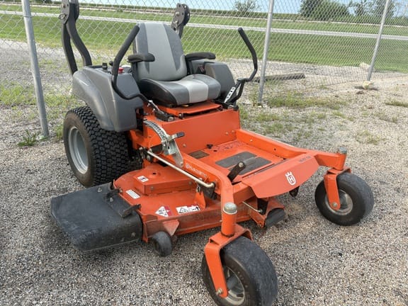 2018 Husqvarna M-ZT 52 Equipment Image0