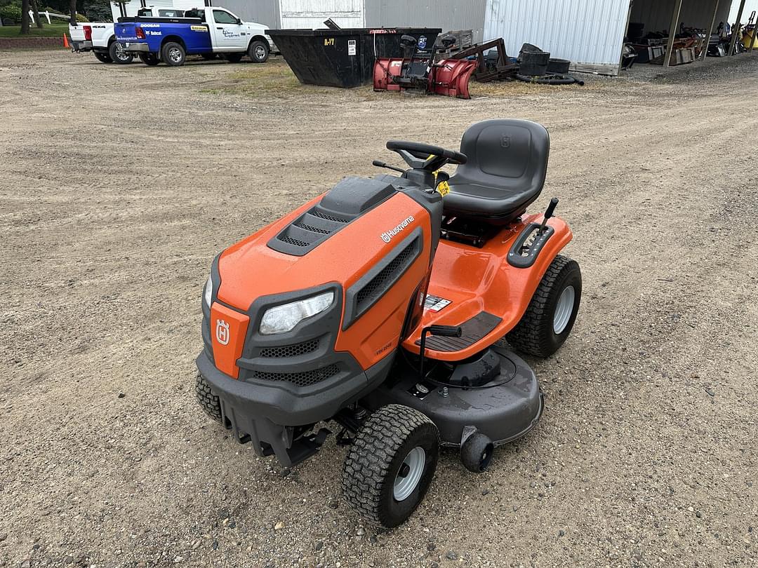 Image of Husqvarna YTH2246 Primary image