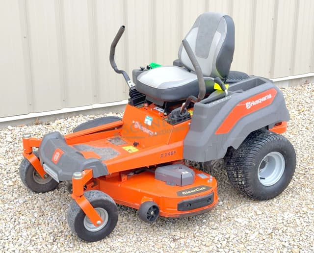 Image of Husqvarna Z248F equipment image 1