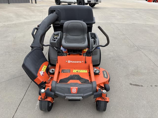 Image of Husqvarna Z248F equipment image 2