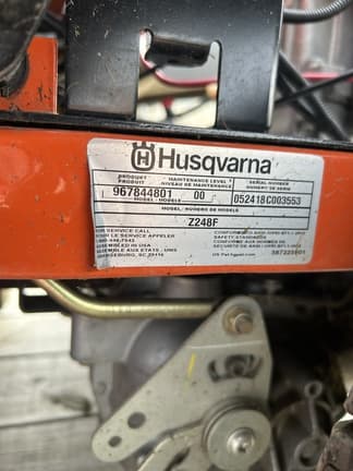 Image of Husqvarna Z248F equipment image 2