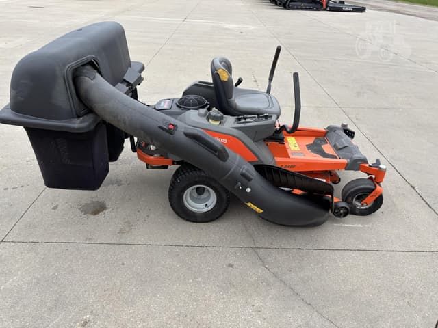 Image of Husqvarna Z248F equipment image 4