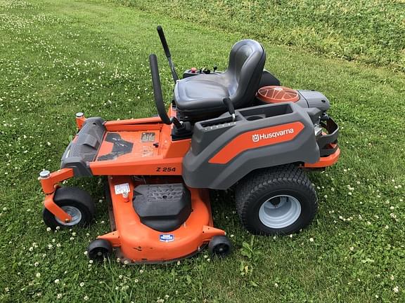Image of Husqvarna Z254 equipment image 1