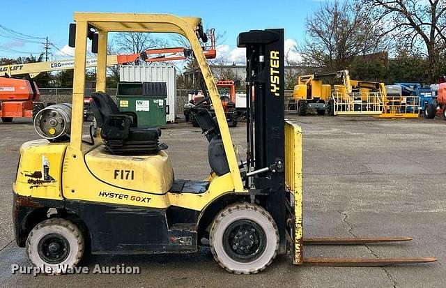 Image of Hyster H50XT equipment image 3