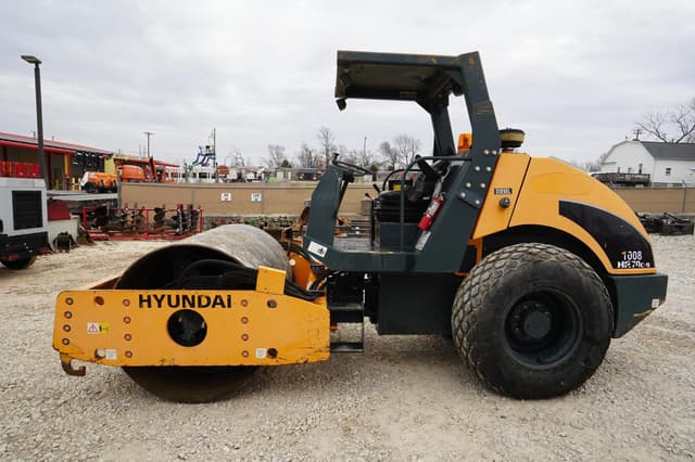 Image of Hyundai HR70C-9 equipment image 1