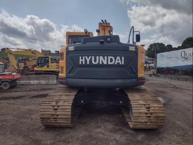 Image of Hyundai HX235 equipment image 3