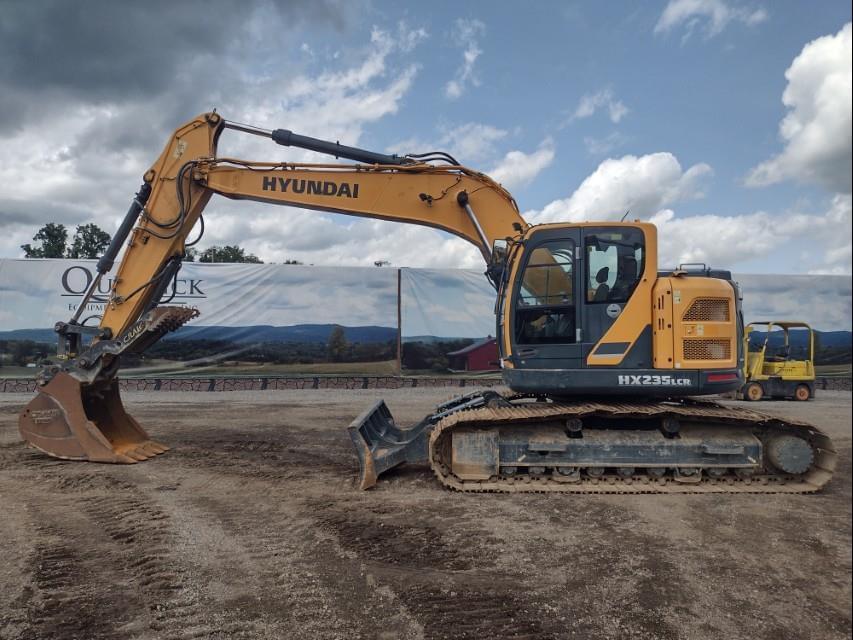 Image of Hyundai HX235 Primary image