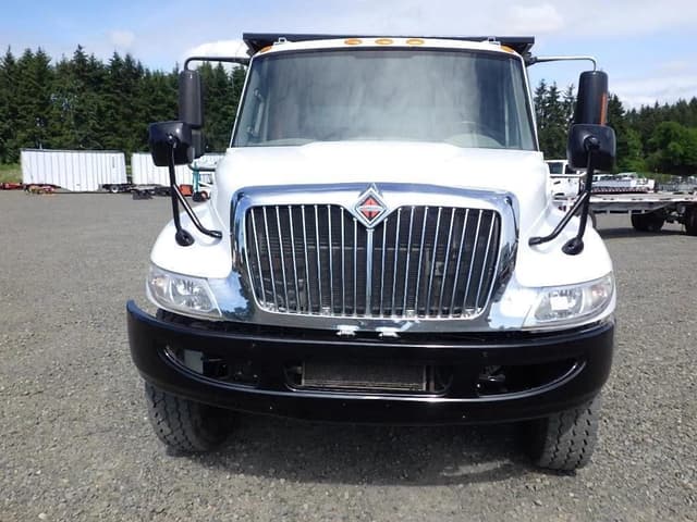 Image of International 4300 SBA equipment image 1