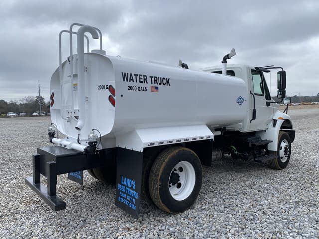 Image of International 4300 equipment image 2