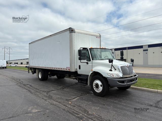 Image of International Durastar 4300 equipment image 3
