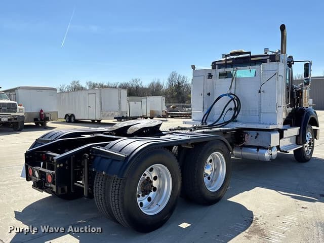 Image of International HX620 equipment image 4