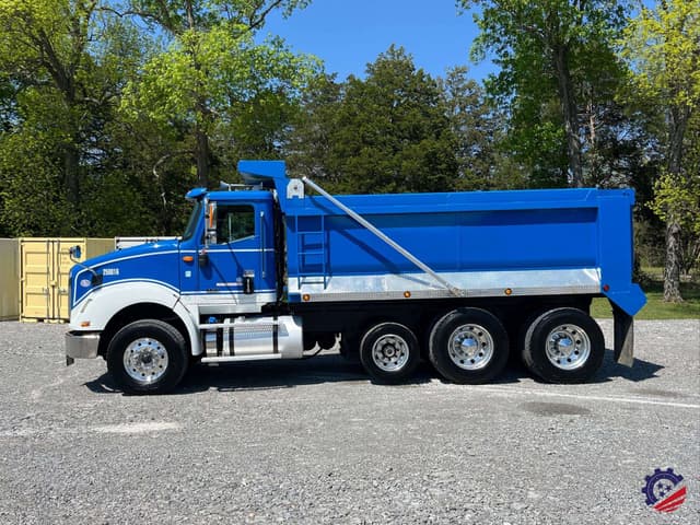 Image of International HX620 equipment image 1