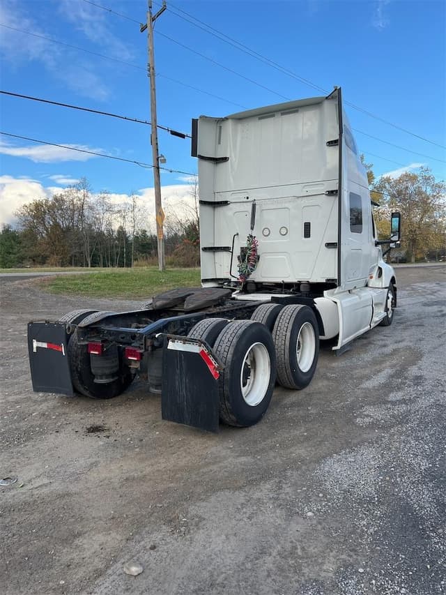 Image of International LT equipment image 2