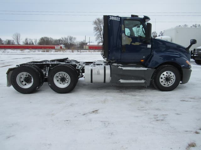 Image of International LT equipment image 4