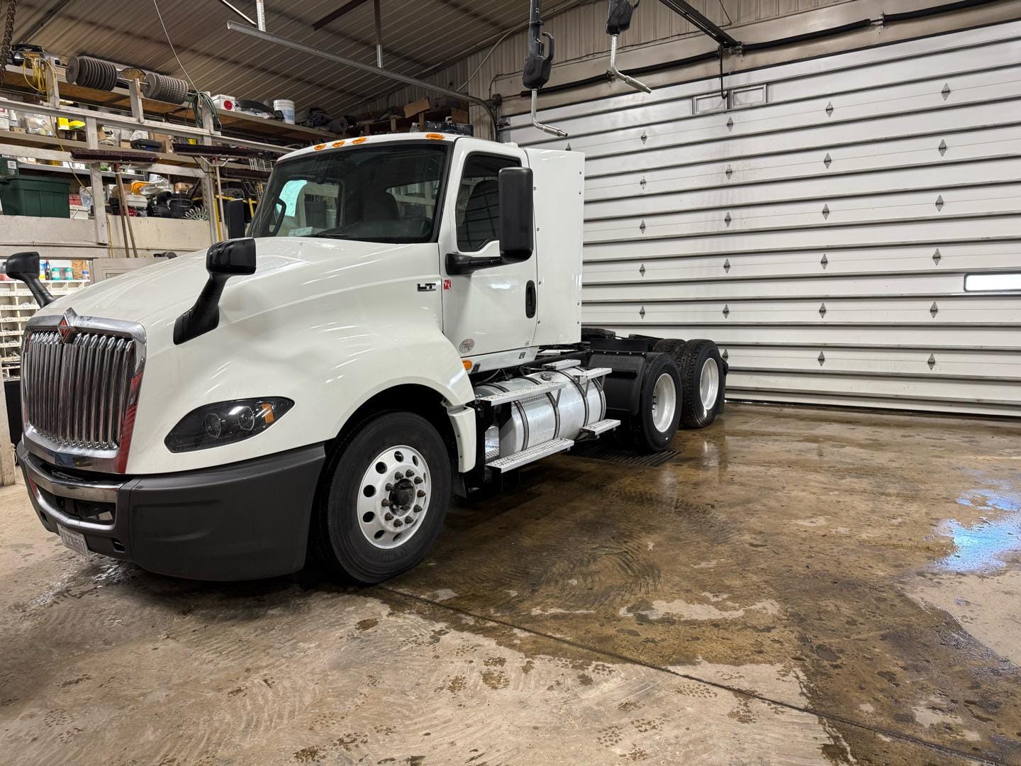 Main image International LT625