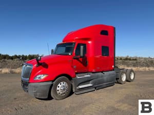 2018 International LT625 Image