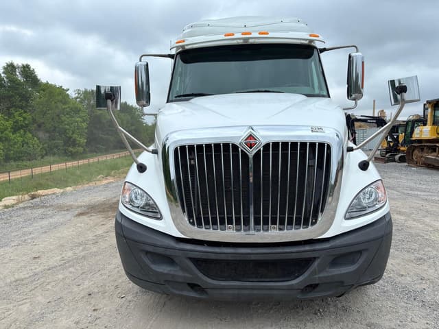 Image of International ProStar equipment image 1