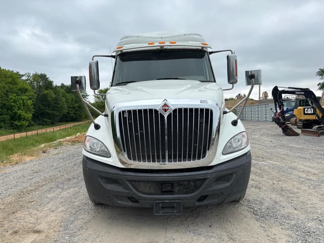 Image of International ProStar equipment image 1