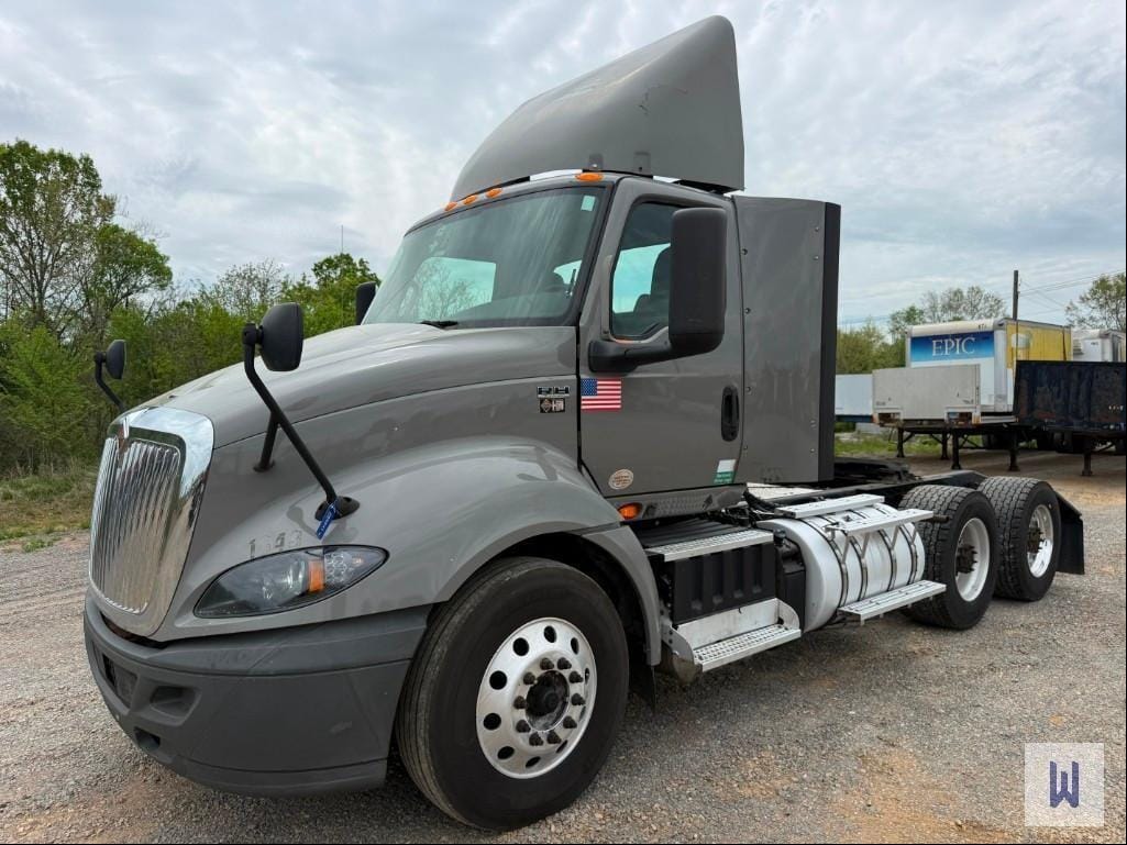 2018 International RH613 Equipment Image0