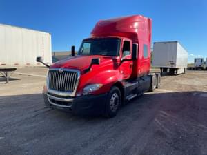 2018 International LT625 Image