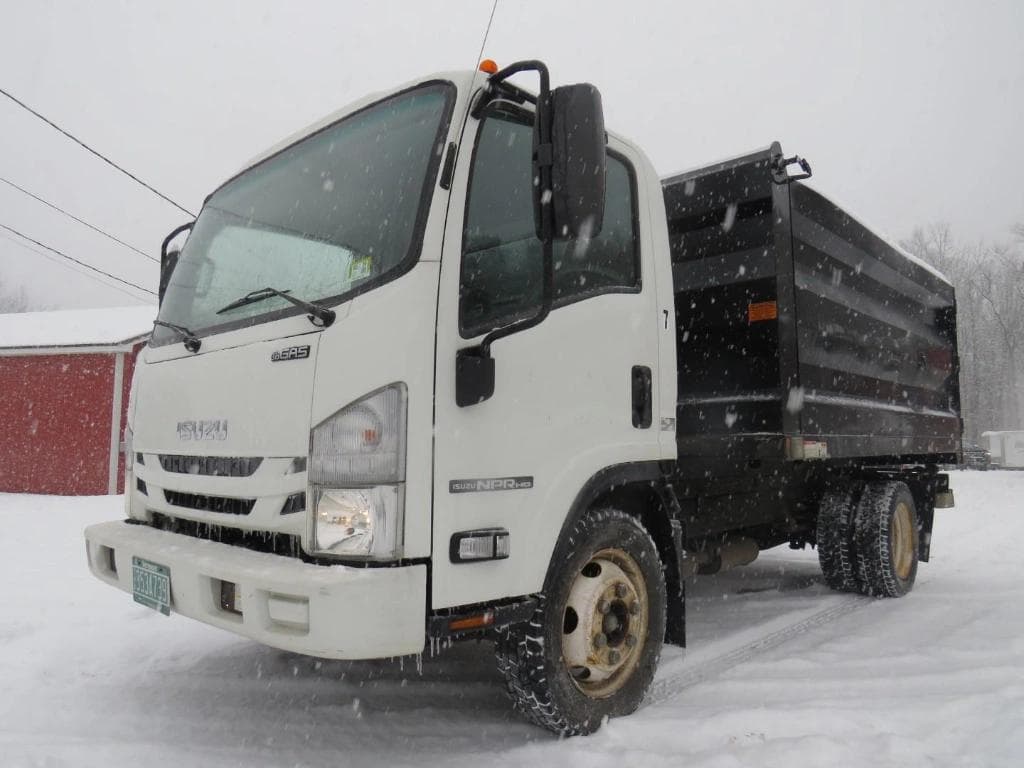 Image of Isuzu NPR Primary image