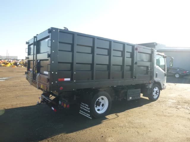 Image of Isuzu NQR equipment image 2