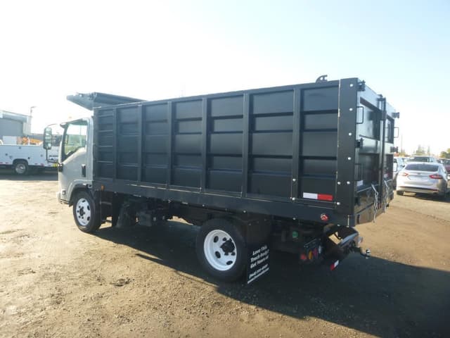 Image of Isuzu NQR equipment image 3